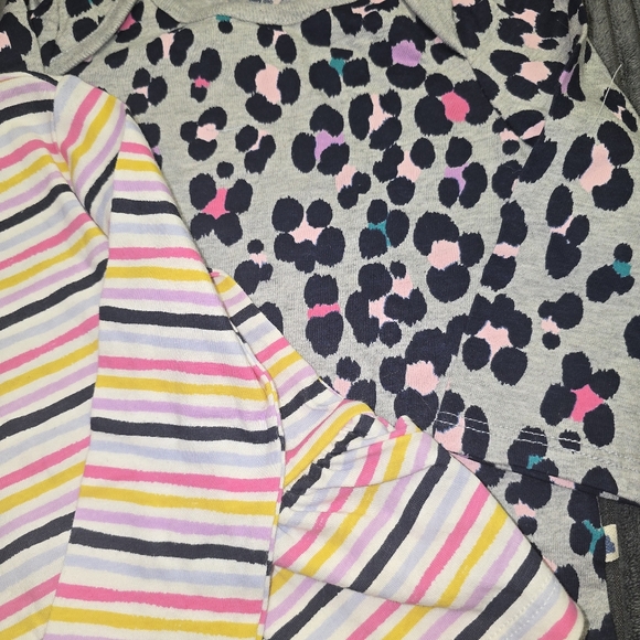 Nwt 2 gap tops bodysuit girls 6-12m new - Picture 2 of 3